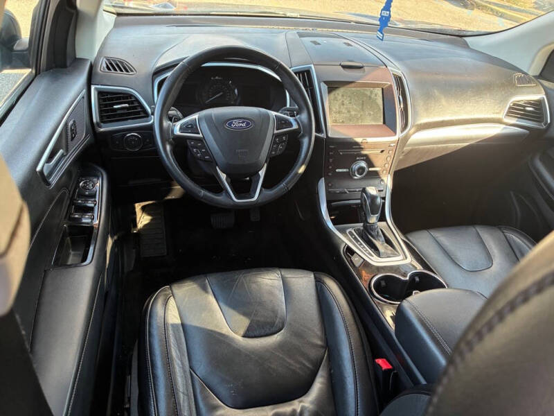 2018 Ford Edge Titanium