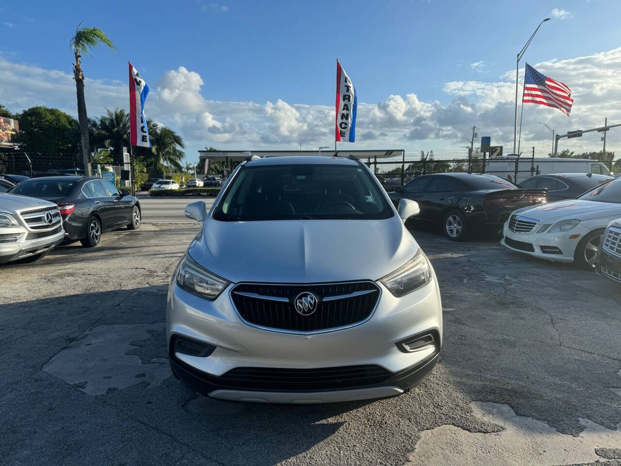 Silver 2018 Buick Encore Preferred Preferred 4dr Crossover 2