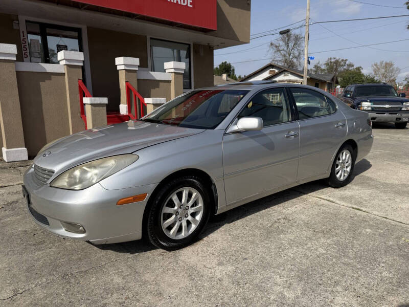 2003 Lexus ES 300's photo