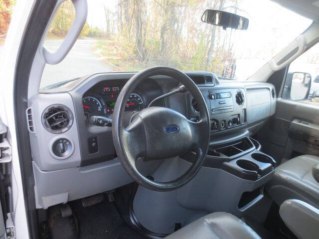 2011 Ford E-Series E-250