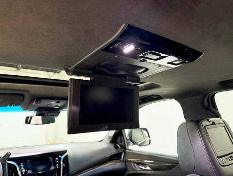 2018 Cadillac Escalade Platinum