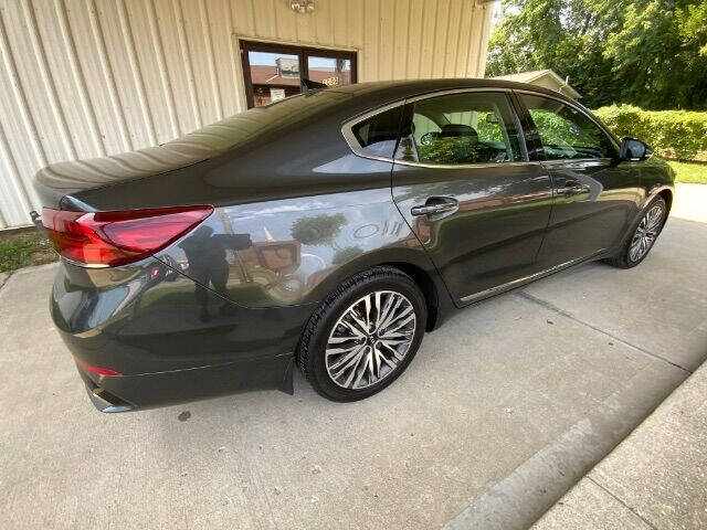 2020 Kia Cadenza Technology