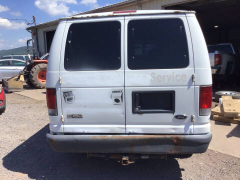 2005 Ford E-Series E-150
