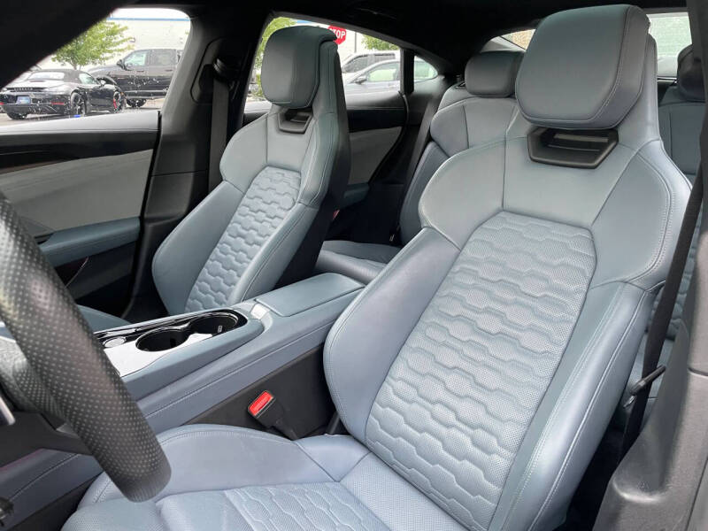 2022 Audi e-tron GT quattro Prestige