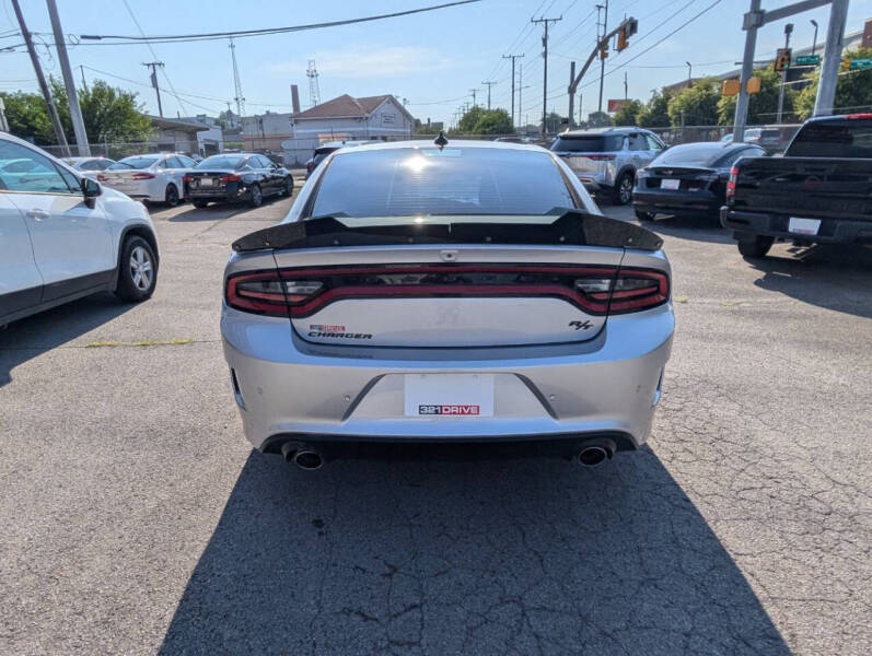 2019 Dodge Charger R/T