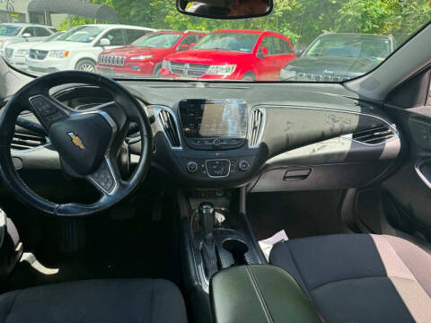 2017 Chevrolet Malibu LT