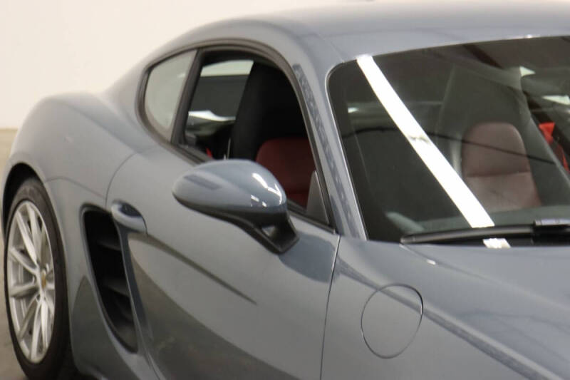 2018 Porsche 718 Cayman