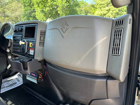 2013 International DuraStar 4400