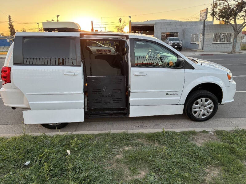 2017 Dodge Grand Caravan SE