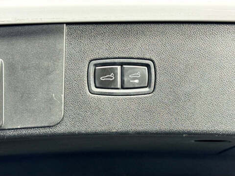 2022 Porsche Cayenne E-Hybrid