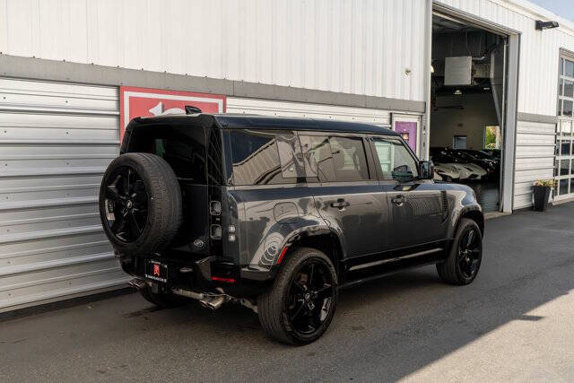 2023 Land Rover Defender 81
