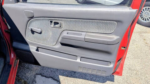 1998 Nissan Frontier XE