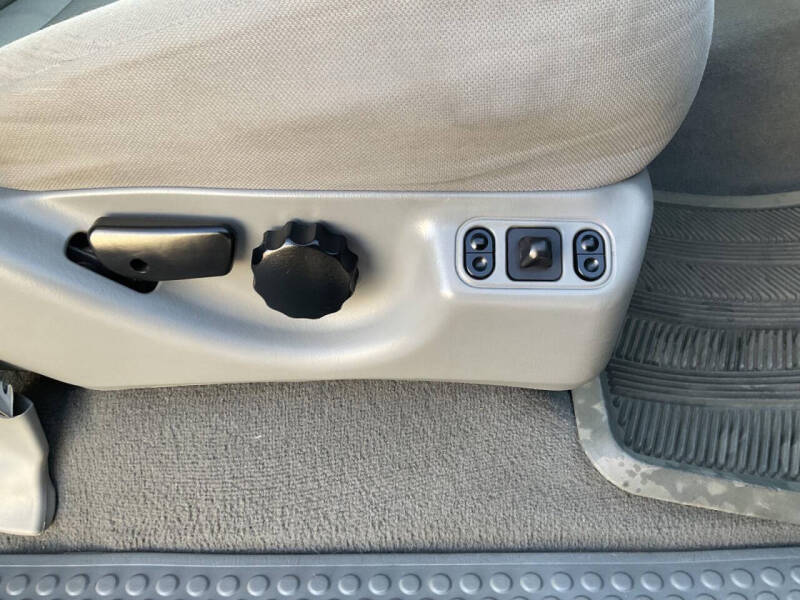 2005 Ford Excursion XLT