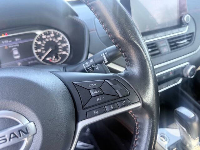 2022 Nissan Altima 2.5 SR