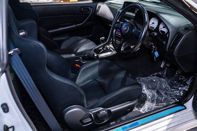 2000 Nissan GT-R