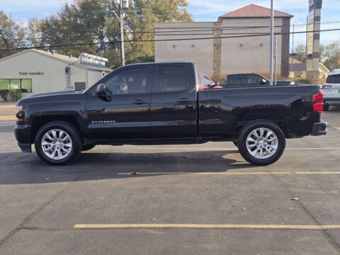 2018 Chevrolet Silverado 1500 Custom