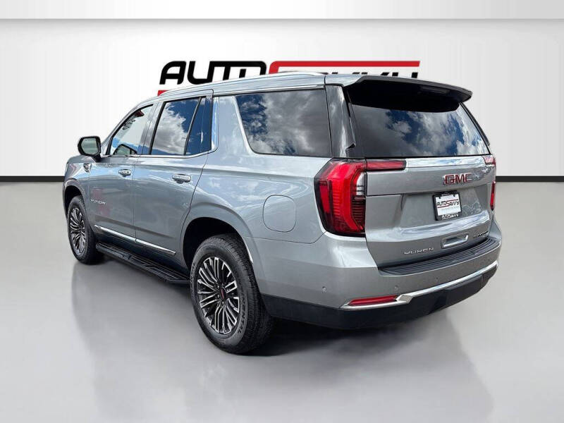 2025 GMC Yukon Elevation