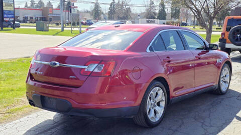 2011 Ford Taurus SEL