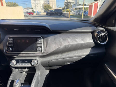 2018 Nissan Kicks SV