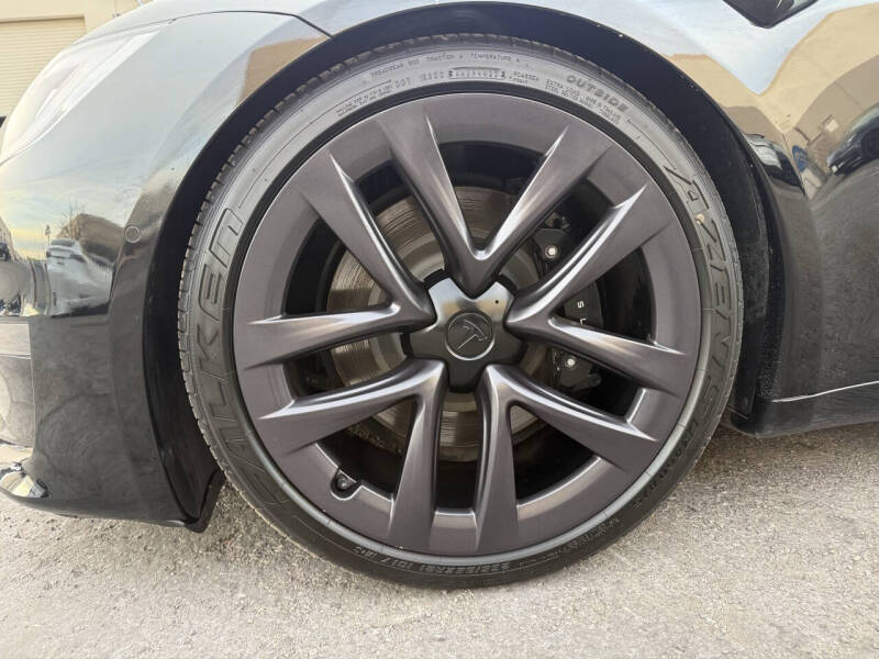 2021 Tesla Model S Long Range