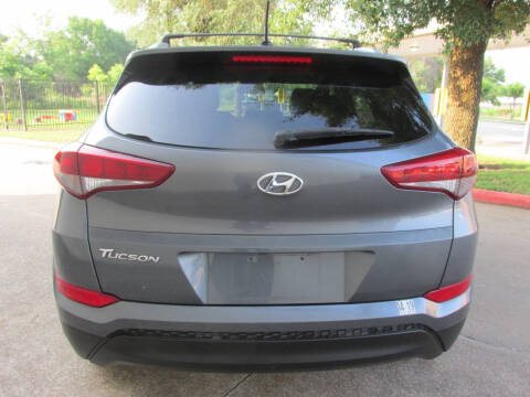 2016 Hyundai Tucson SE