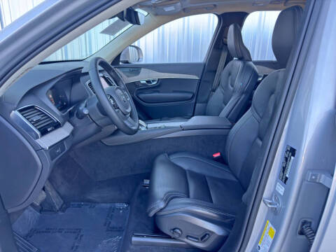 2024 Volvo XC90 B6 Ultimate Bright Theme 7P