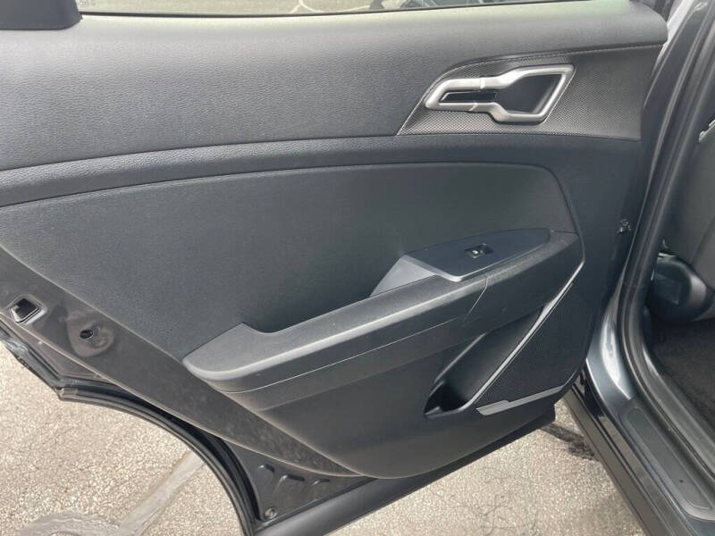 2023 Kia Sportage LX