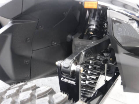 2024 Can-Am Maverick R