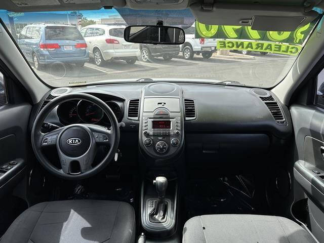 2011 Kia Soul +