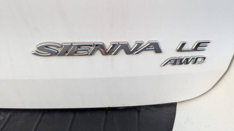 2008 Toyota Sienna LE 7-Passenger