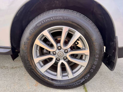 2013 Nissan Pathfinder SV