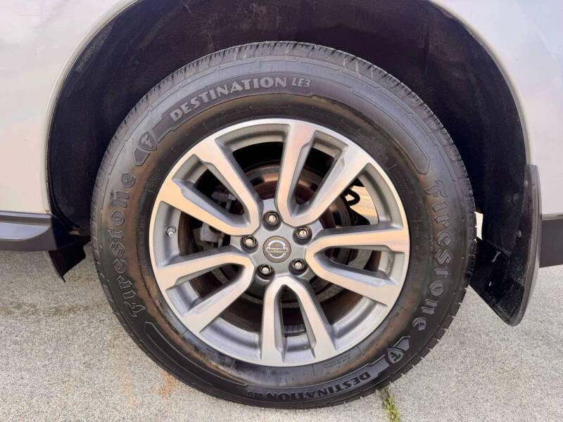 2013 Nissan Pathfinder SV