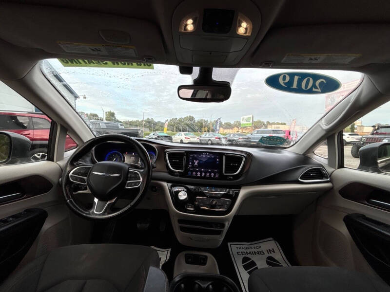 2019 Chrysler Pacifica Touring Plus
