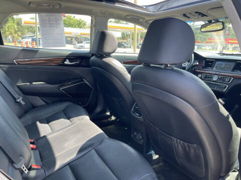 2017 Kia Cadenza Premium