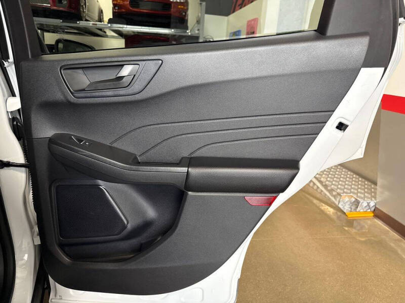 2023 Ford Escape Hybrid Active