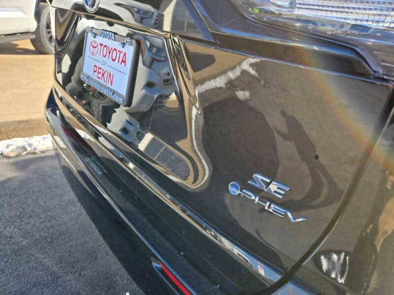 2025 Toyota RAV4 Plug-in Hybrid SE