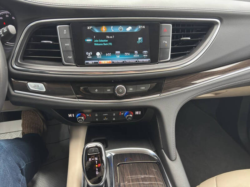 2018 Buick Enclave Essence