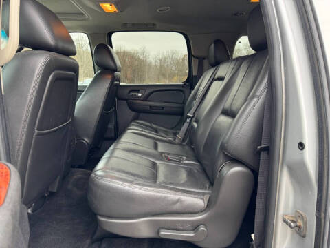 2011 Chevrolet Suburban LT