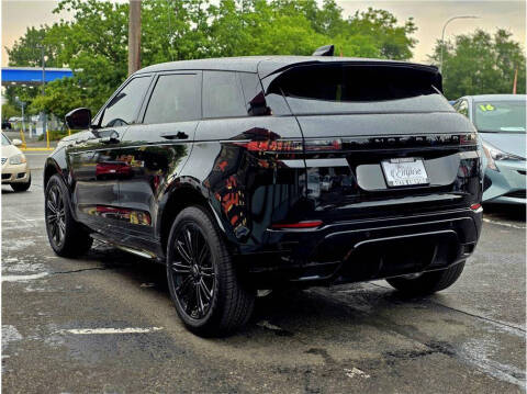 2026 Land Rover Range Rover Evoque P250 Dynamic SE