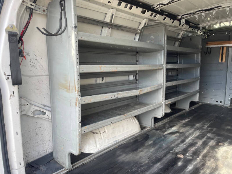 2017 Chevrolet Express 2500