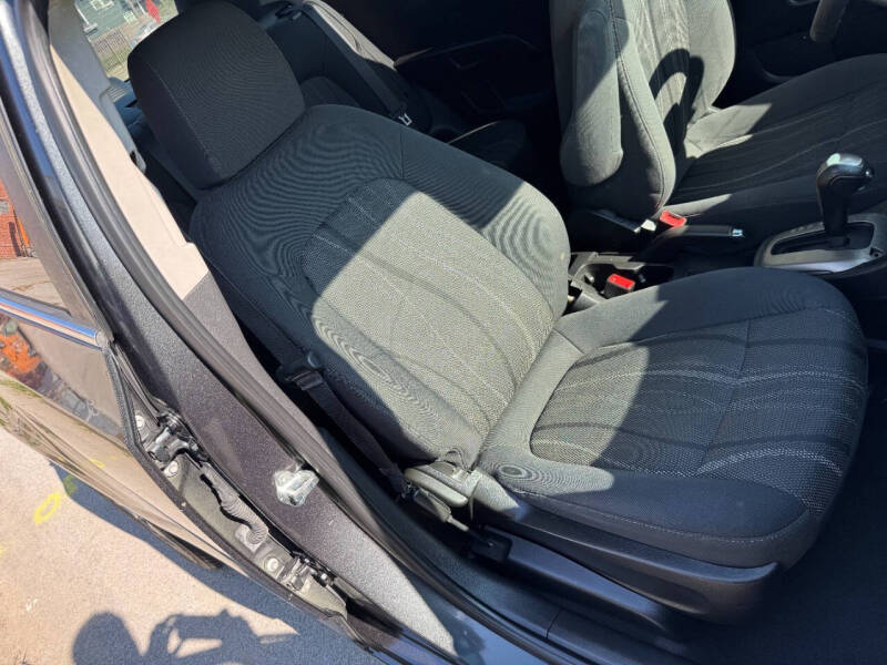 2016 Chevrolet Sonic LT Auto