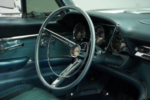 1963 Ford Thunderbird