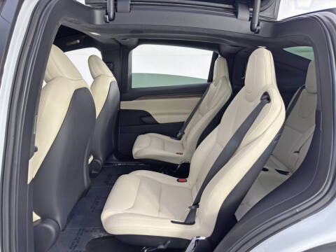 2023 Tesla Model X Standard Range