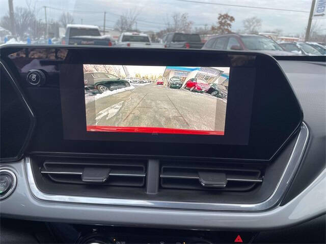 2024 Chevrolet Trax LT