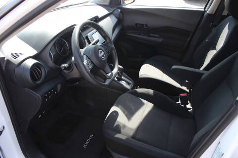 2023 Nissan Kicks S