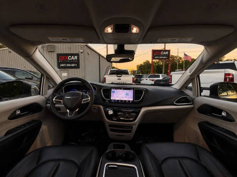 2023 Chrysler Pacifica Touring L