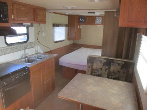 2012 Lighthouse Rv Light Housr 22FQ