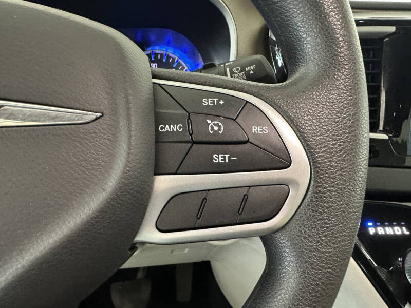 2017 Chrysler Pacifica Touring