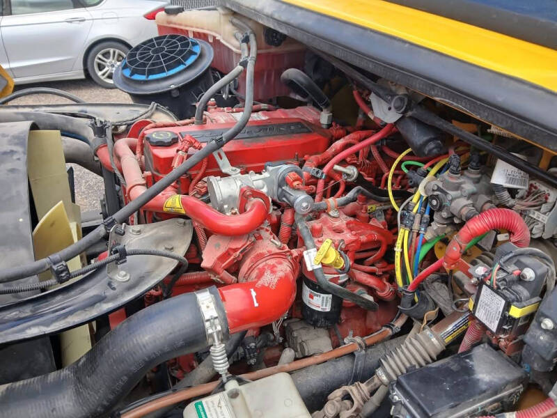 2019 Freightliner M2 106