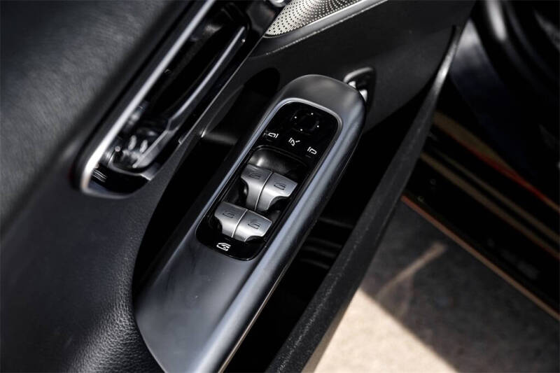 2022 Mercedes-Benz C-Class C 300